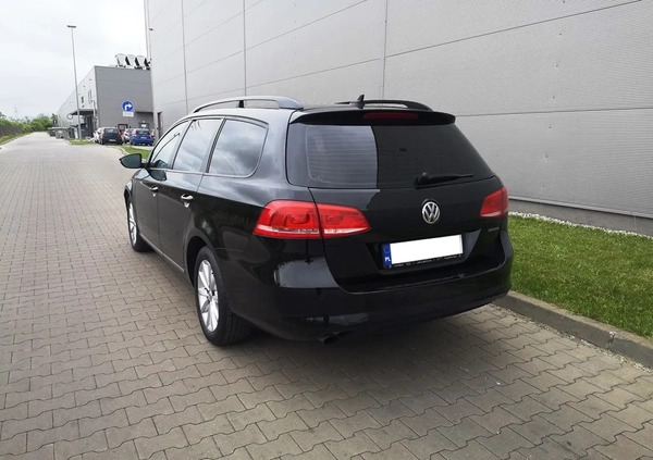 Volkswagen Passat cena 36700 przebieg: 127600, rok produkcji 2014 z Kutno małe 562